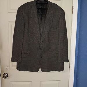 Giorgio Armani Black and Gray Blazer 44in Chest 40in Shoulder 22in A